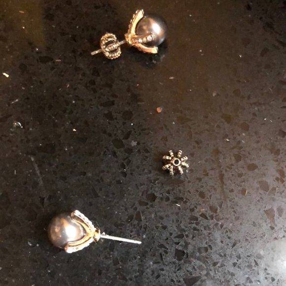 Juicy couture Black pearl earrings - Picture 2 of 3